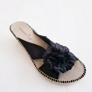 Montego Bay Club Womens Size 10 Black Flower Slide Slip On Sandal